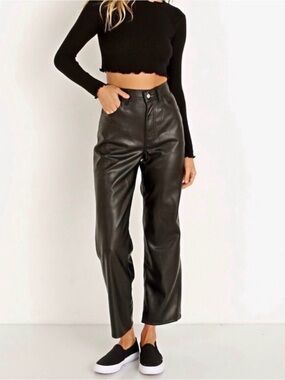 Levi’s Premium Ribcage Straight Faux Leather Pants Black High Rise Size 29